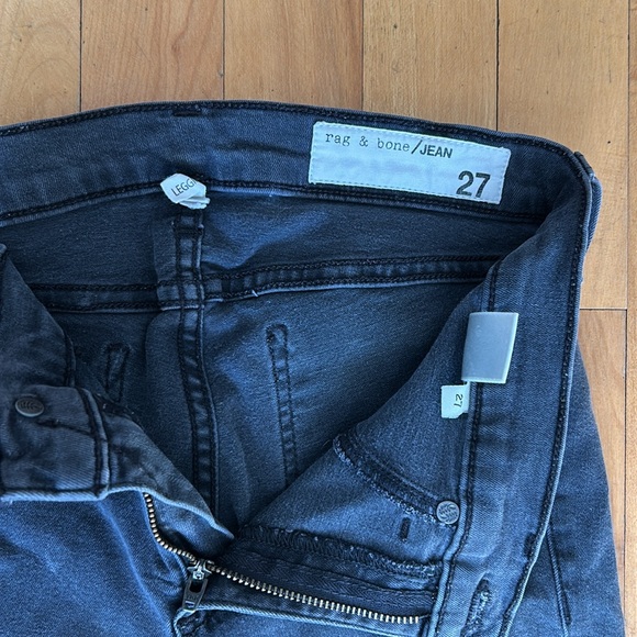 Rag & Bone Black Distressed jeggings - Picture 3 of 4